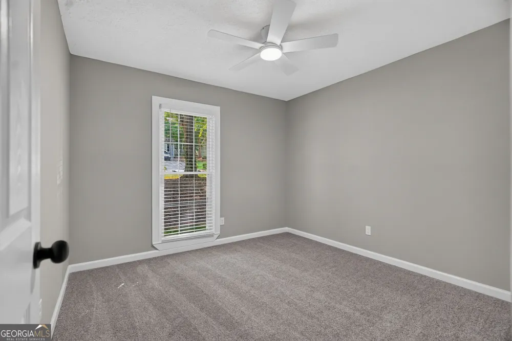 400 Woodland DR LaGrange, GA 30241