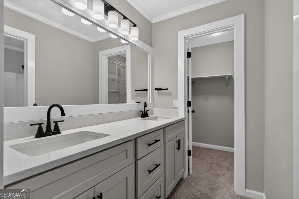 400 Woodland DR LaGrange, GA 30241