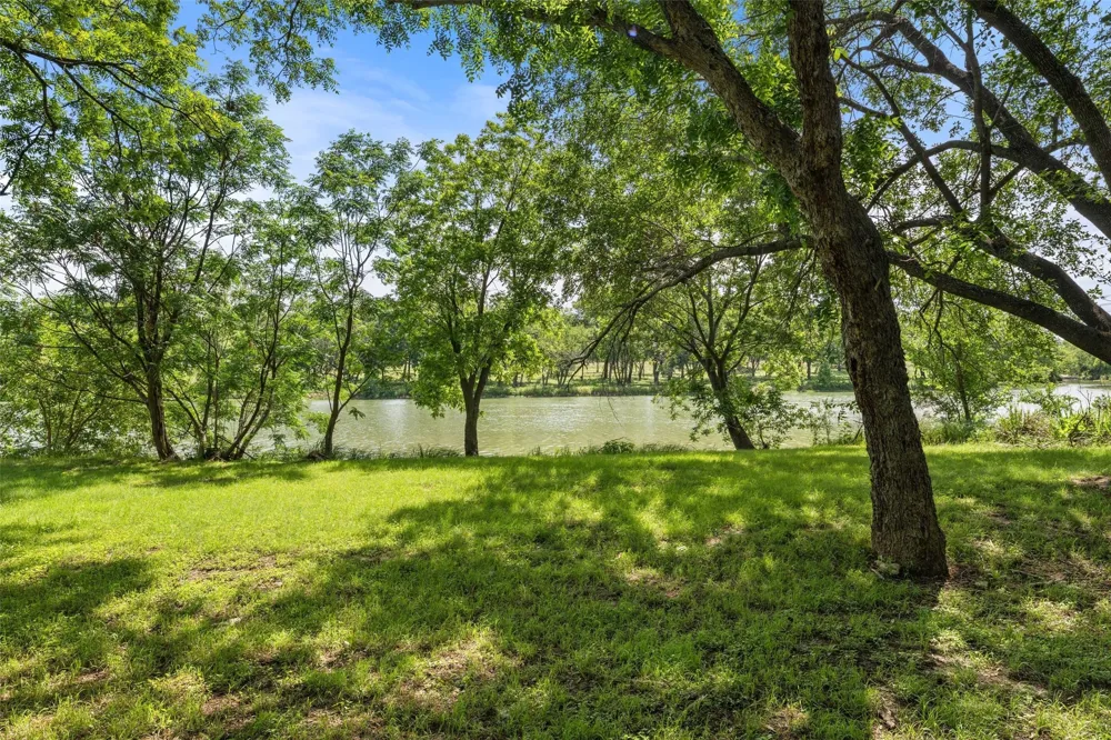 299 River Place Johnson City, TX 78636