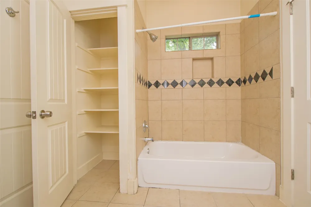 5405 Avenue H #A Austin, TX 78751