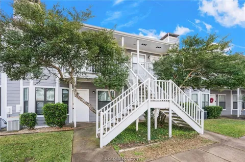 4441 Old College #2205