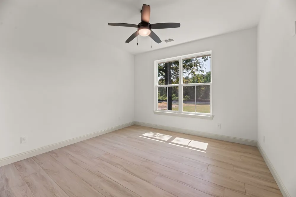 566 Clubhouse Drive Corsicana, TX 75109
