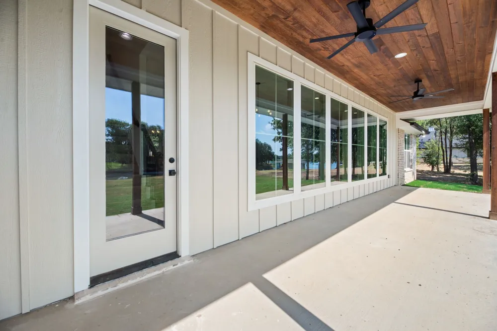 566 Clubhouse Drive Corsicana, TX 75109