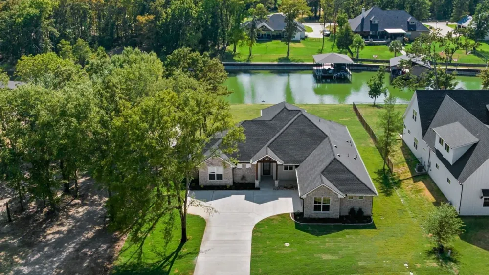 566 Clubhouse Drive Corsicana, TX 75109