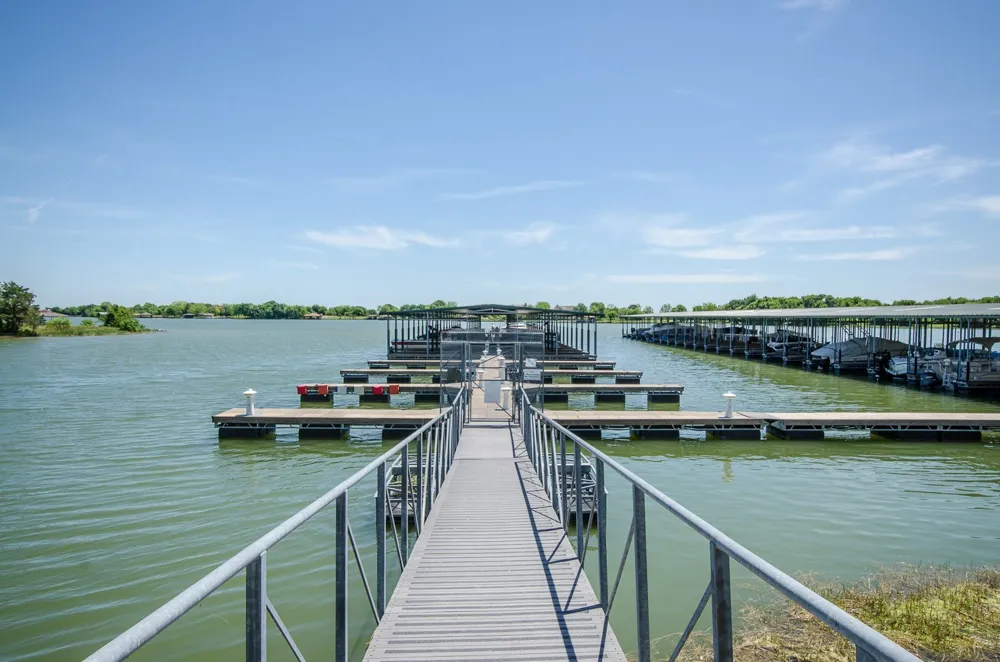 566 Clubhouse Drive Corsicana, TX 75109
