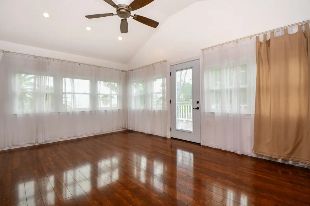 704 6th Street Kemah, TX 77565