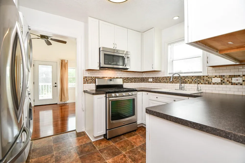 704 6th Street Kemah, TX 77565