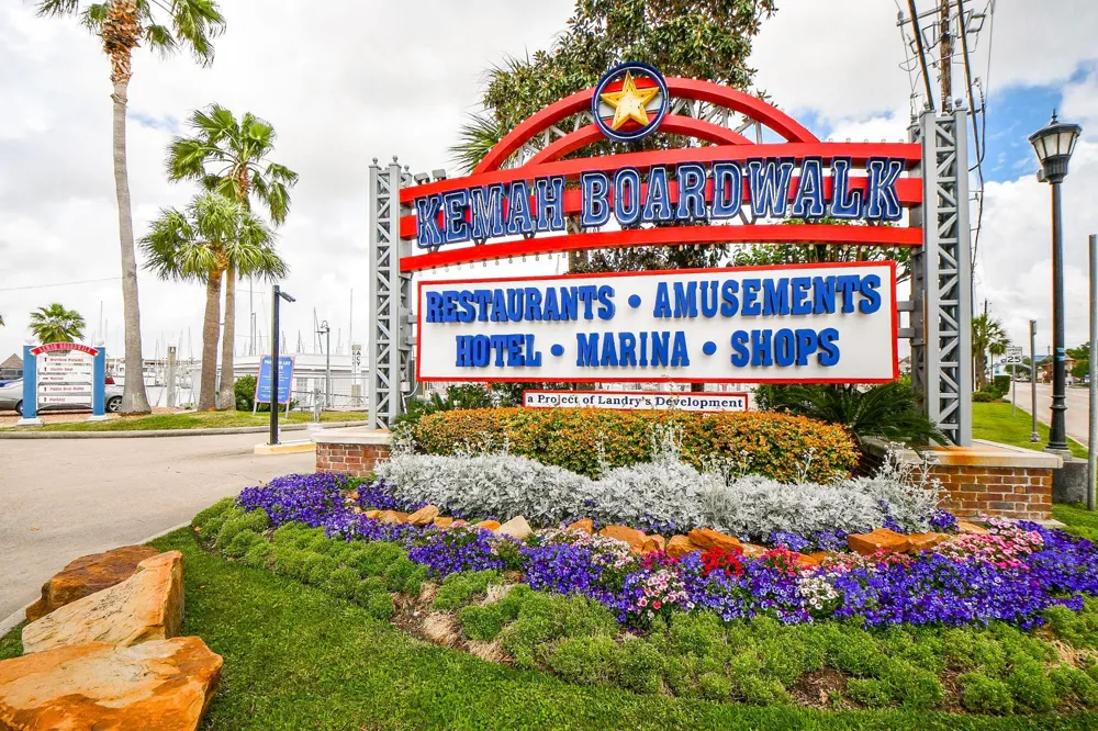 704 6th Street Kemah, TX 77565