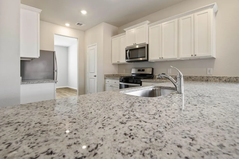 708 Jasmine Ridge Lane Waller, TX 77484
