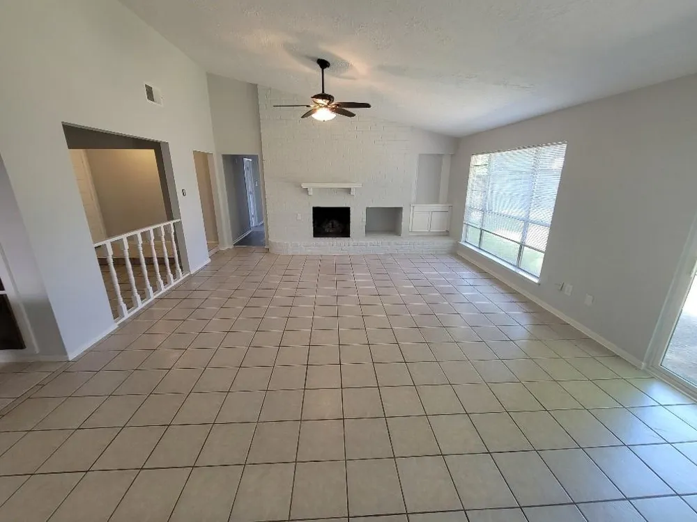 9914 Towne Brook Lane Sugar Land, TX 77498