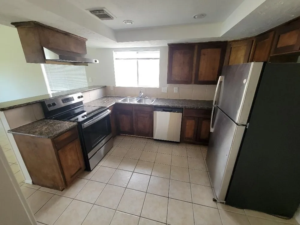 9914 Towne Brook Lane Sugar Land, TX 77498