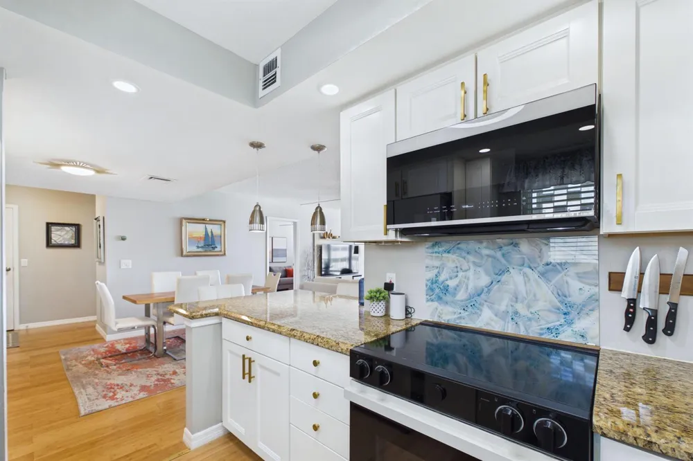 336 GOLFVIEW ROAD #1017 North Palm Beach, FL 33408