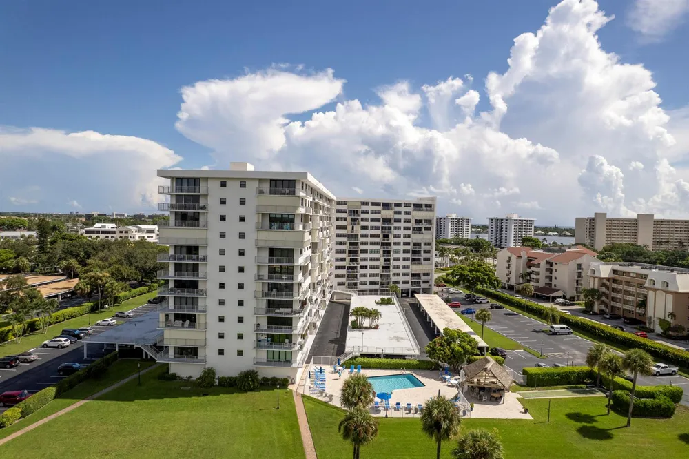 336 GOLFVIEW ROAD #1017 North Palm Beach, FL 33408