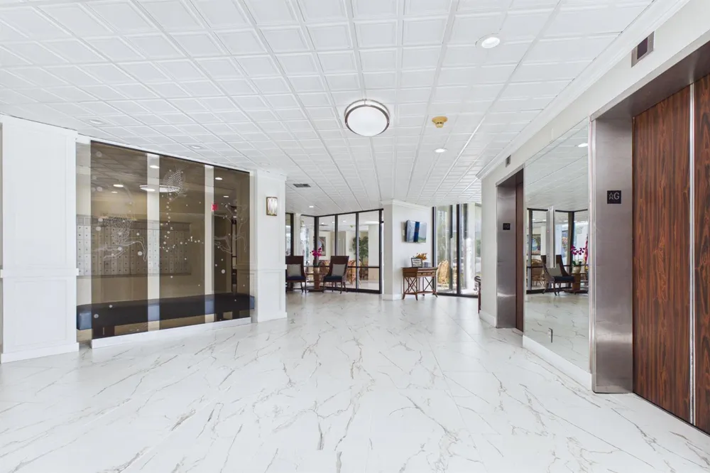 336 GOLFVIEW ROAD #1017 North Palm Beach, FL 33408