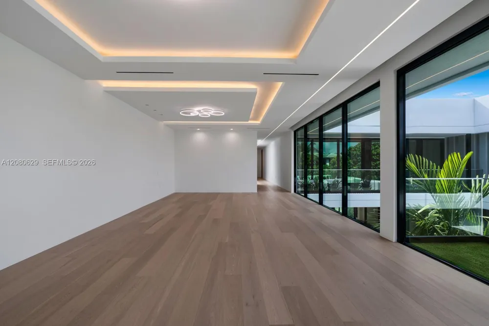 2094 Prairie Ave Miami Beach, FL 33139