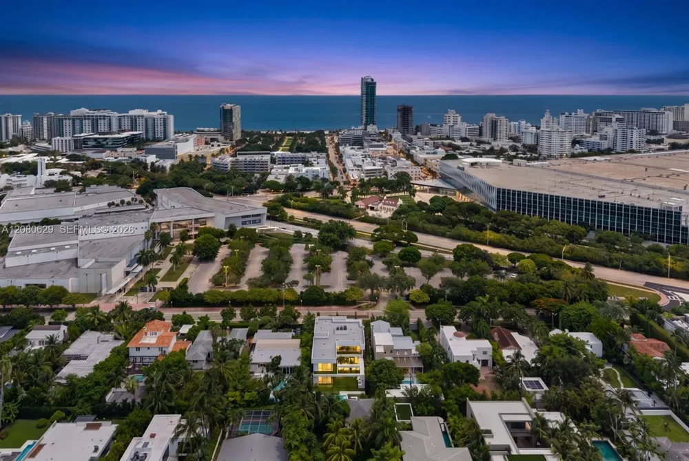 2094 Prairie Ave Miami Beach, FL 33139