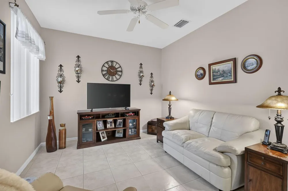 2260 Sapphire Circle West Palm Beach, FL 33411