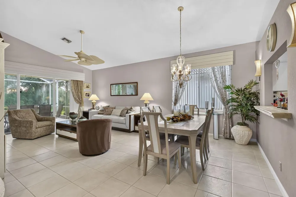 2260 Sapphire Circle West Palm Beach, FL 33411