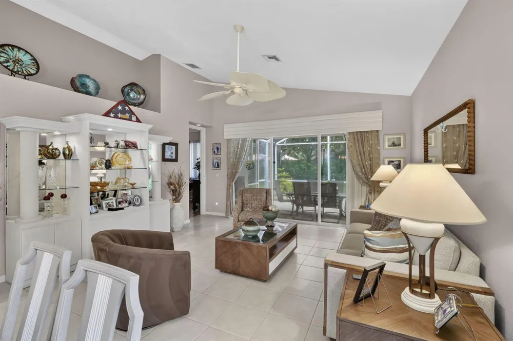 2260 Sapphire Circle West Palm Beach, FL 33411