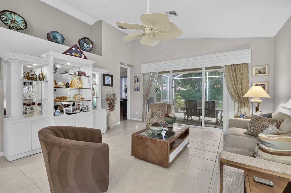 2260 Sapphire Circle West Palm Beach, FL 33411