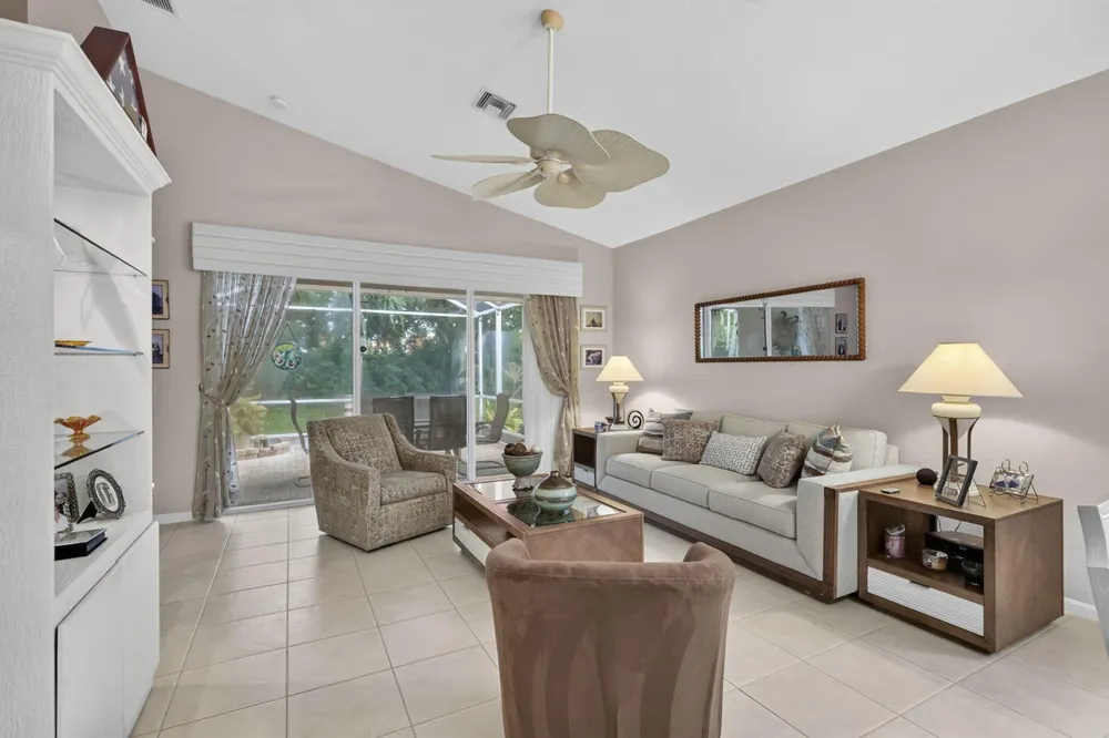 2260 Sapphire Circle West Palm Beach, FL 33411