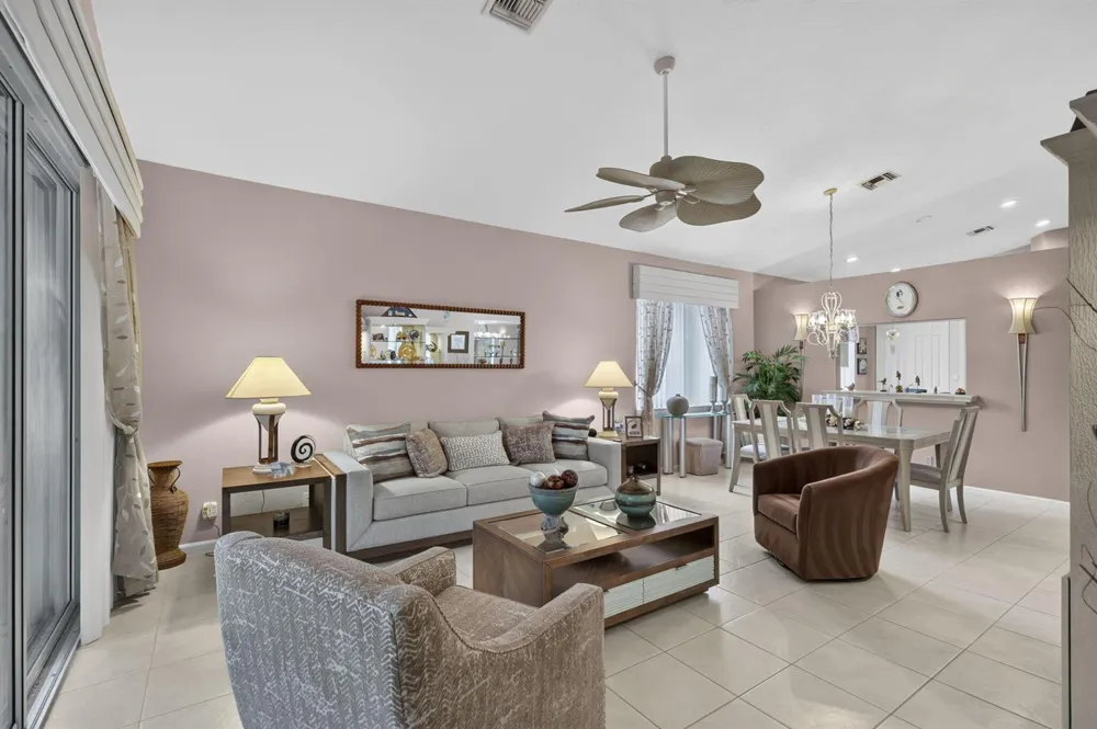 2260 Sapphire Circle West Palm Beach, FL 33411