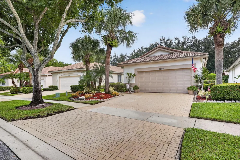 2260 Sapphire Circle West Palm Beach, FL 33411