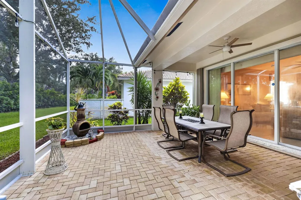 2260 Sapphire Circle West Palm Beach, FL 33411