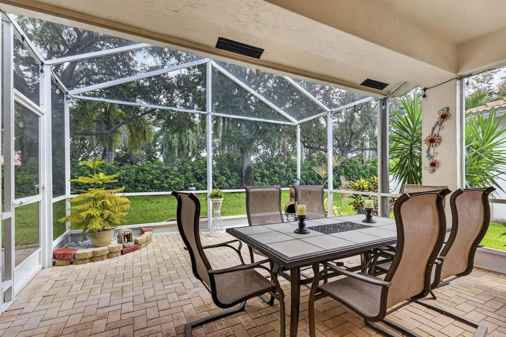 2260 Sapphire Circle West Palm Beach, FL 33411