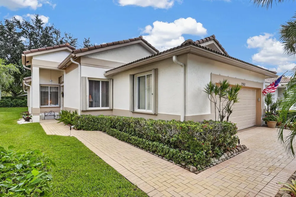 2260 Sapphire Circle West Palm Beach, FL 33411
