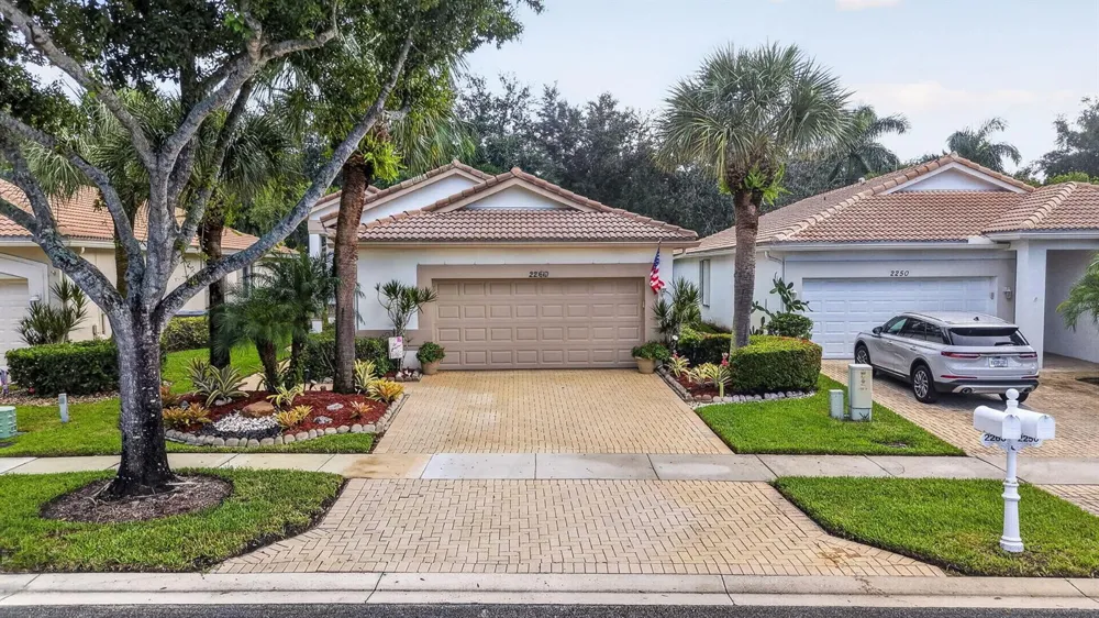 2260 Sapphire Circle West Palm Beach, FL 33411