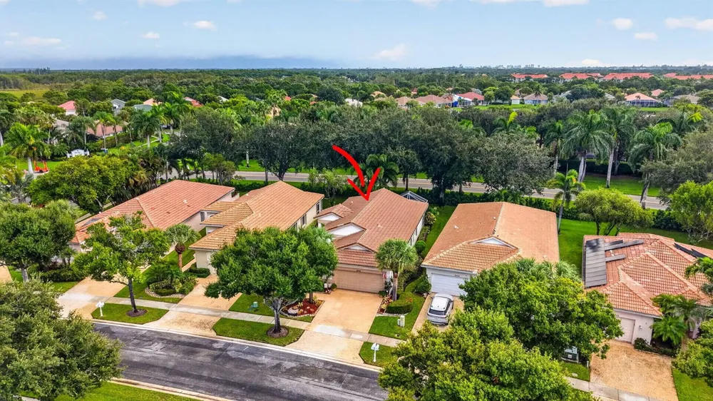 2260 Sapphire Circle West Palm Beach, FL 33411