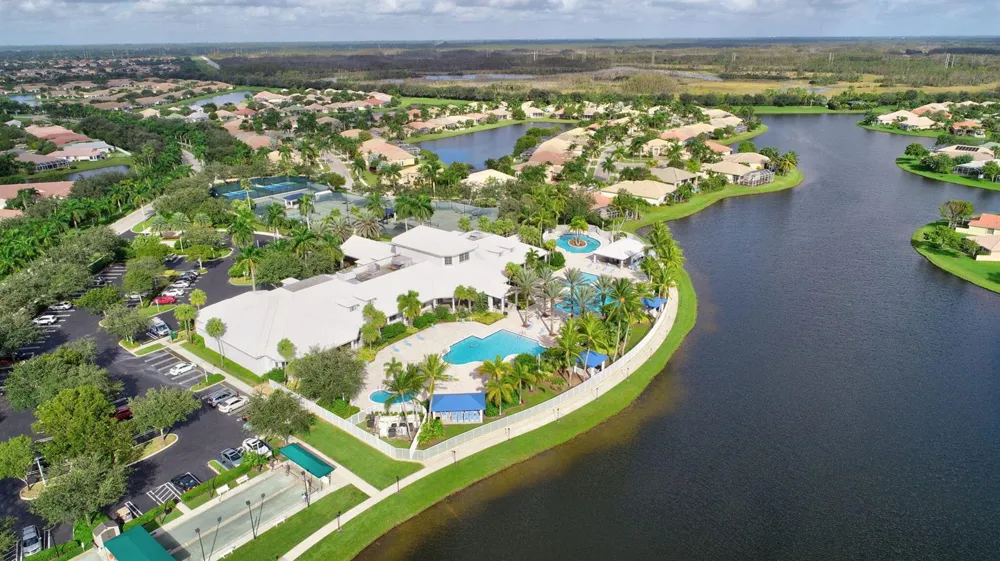 2260 Sapphire Circle West Palm Beach, FL 33411