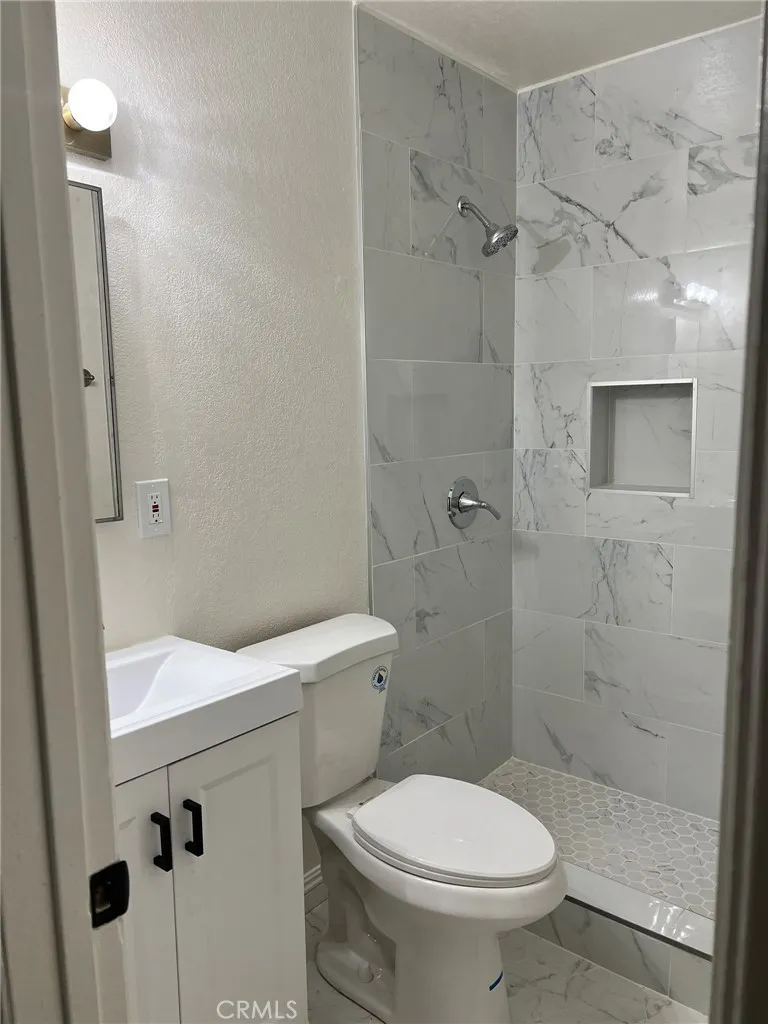 37920 Grand View Avenue Yermo, CA 92398