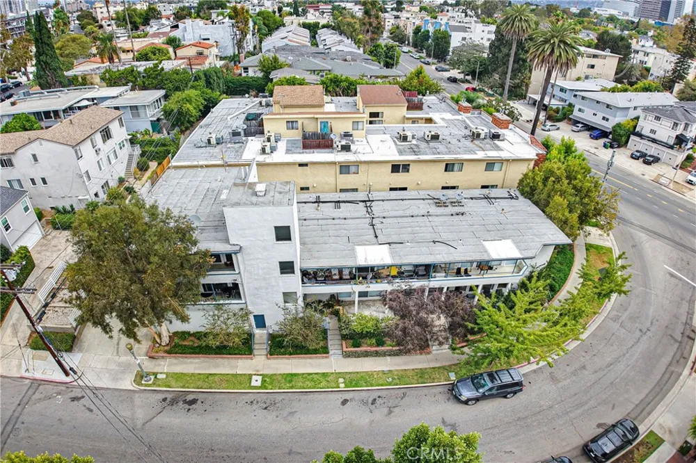1975 S Beverly Glen Los Angeles, CA 90025