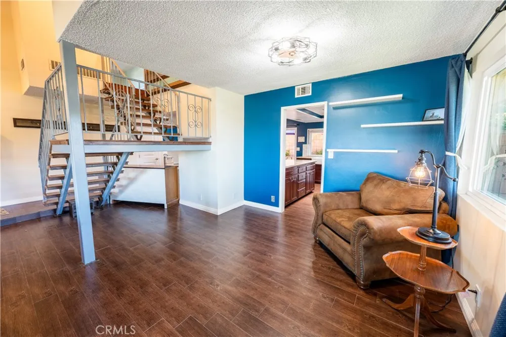 5425 Golden West Riverside, CA 92509