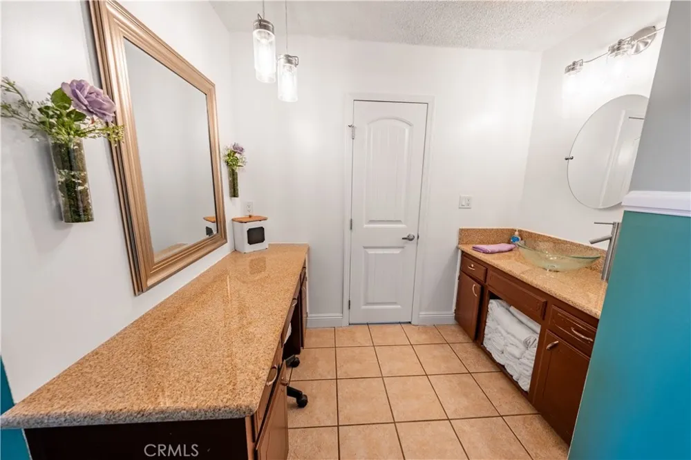 5425 Golden West Riverside, CA 92509
