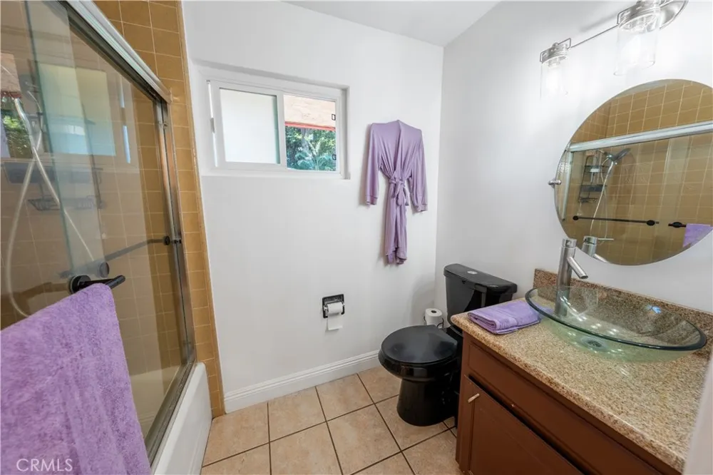 5425 Golden West Riverside, CA 92509