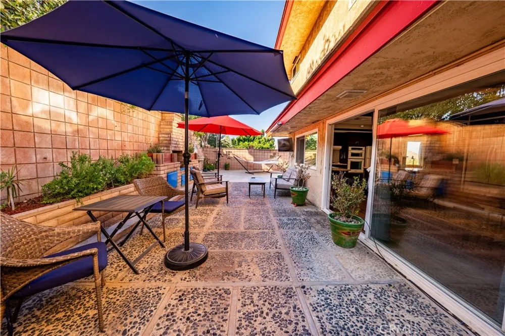5425 Golden West Riverside, CA 92509