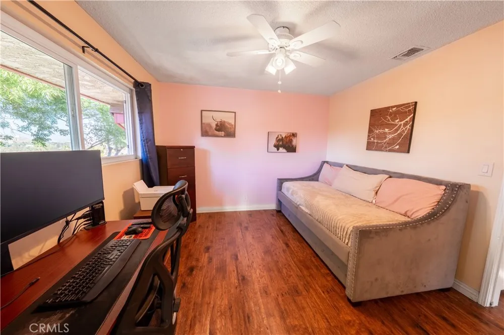 5425 Golden West Riverside, CA 92509