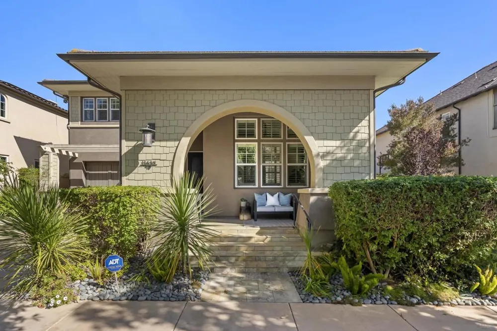 15639 Via Montecristo San Diego, CA 92127