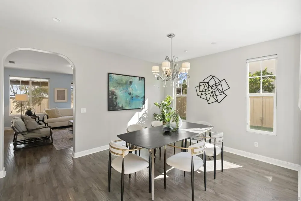 15639 Via Montecristo San Diego, CA 92127