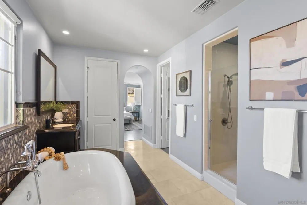 15639 Via Montecristo San Diego, CA 92127