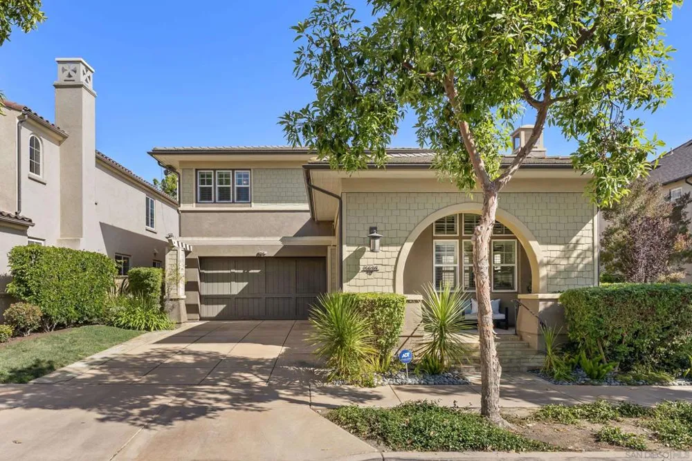 15639 Via Montecristo San Diego, CA 92127