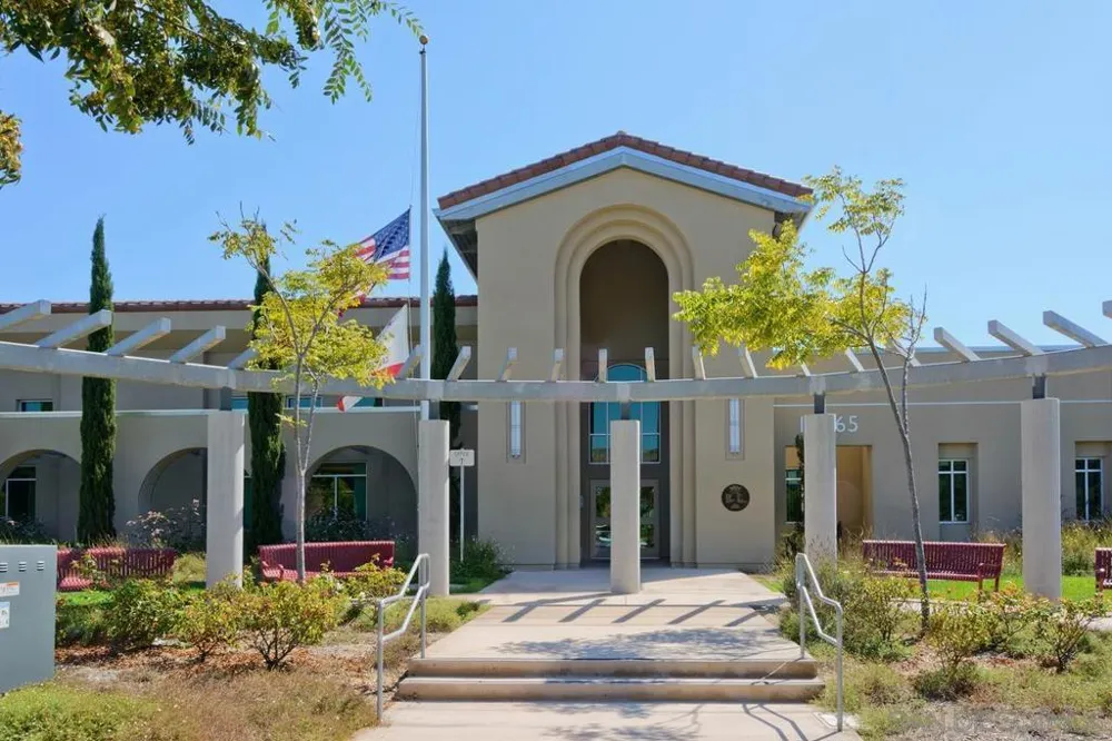 15639 Via Montecristo San Diego, CA 92127