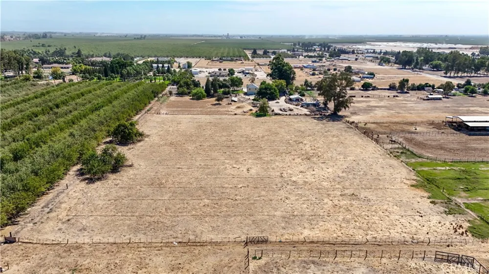 23598 Road 15 3/4 Chowchilla, CA 93610