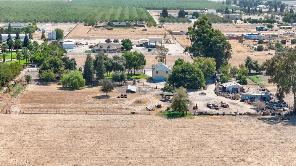 23598 Road 15 3/4 Chowchilla, CA 93610
