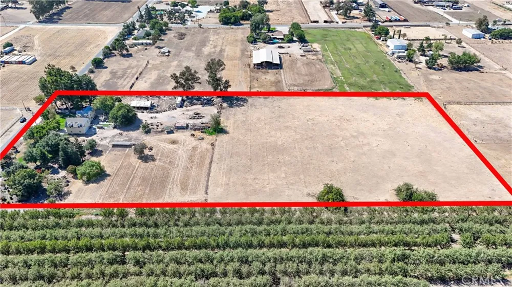 23598 Road 15 3/4 Chowchilla, CA 93610