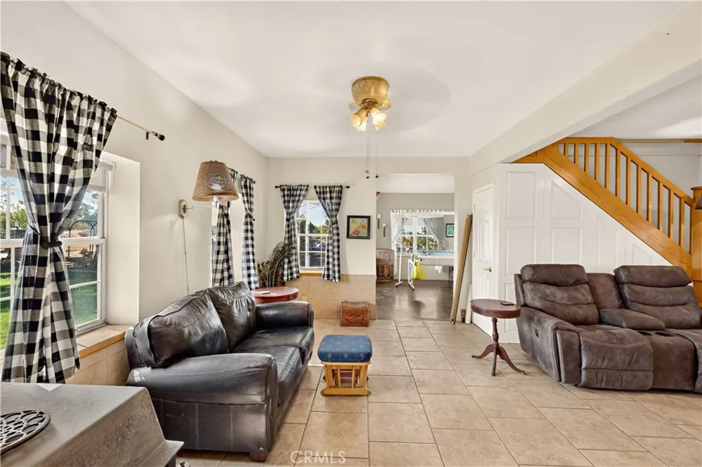 23598 Road 15 3/4 Chowchilla, CA 93610