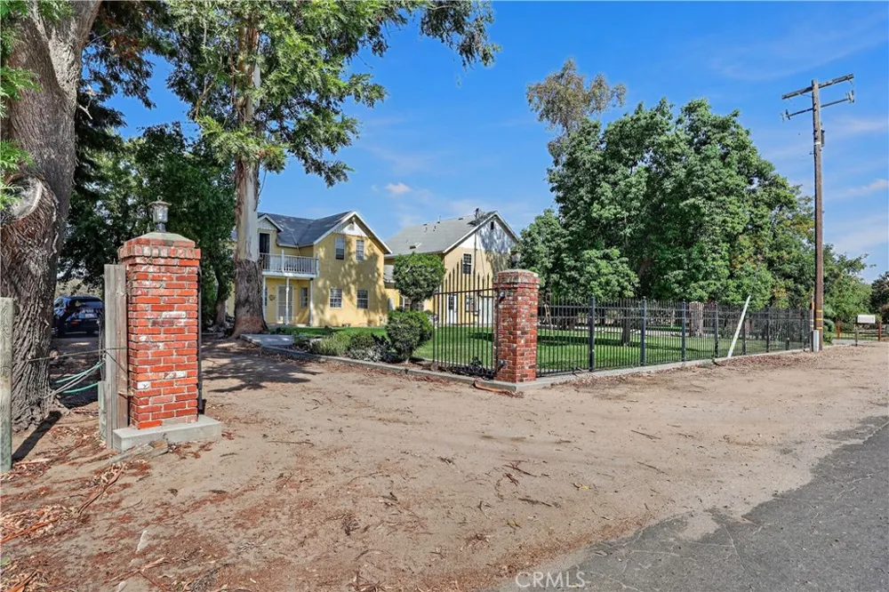 23598 Road 15 3/4 Chowchilla, CA 93610